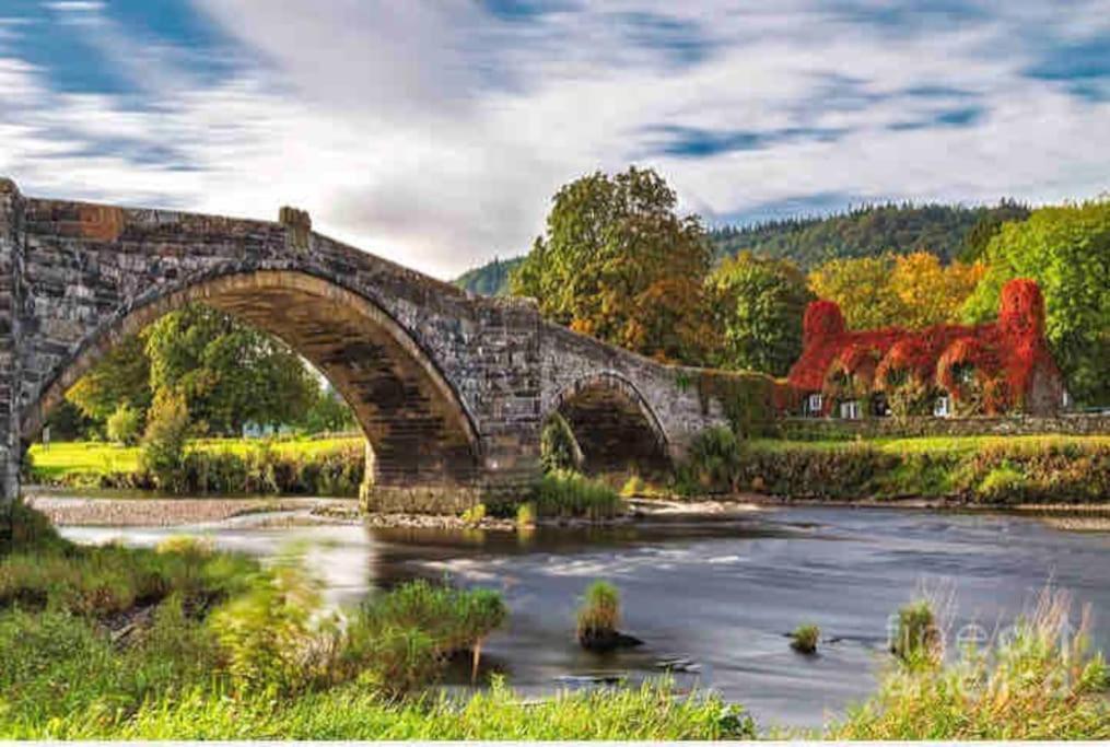 Cosy Cottage, Nr Betws Y Coed. Holiday home Llanrwst